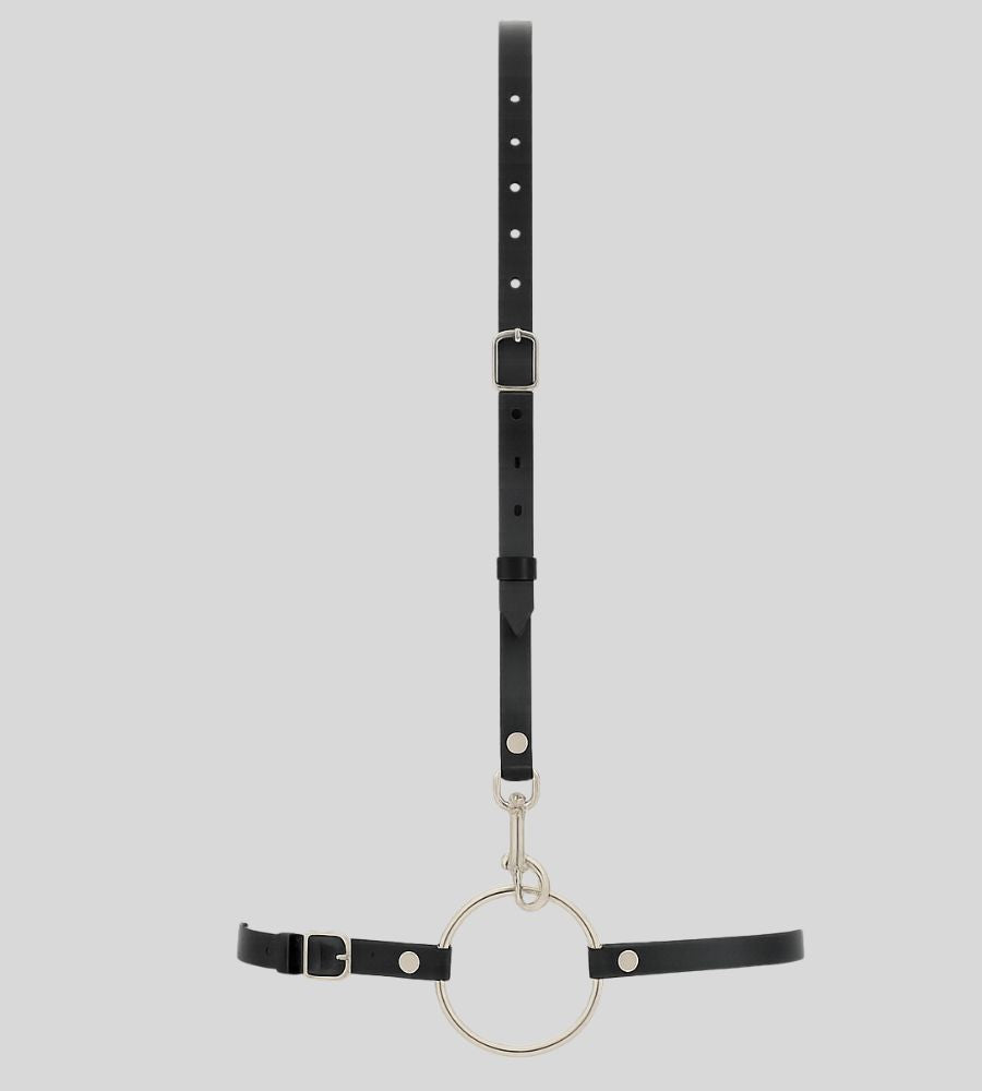  black leather harness with O-ring centerpiece and adjustable straps