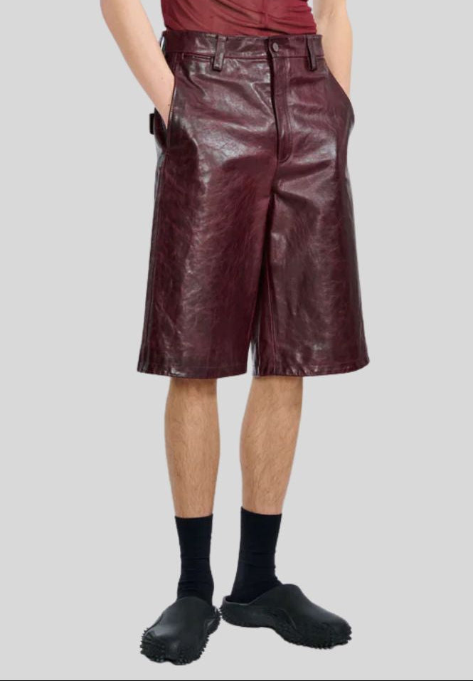 Men’s burgundy leather bermuda shorts front view – high-waist long fit